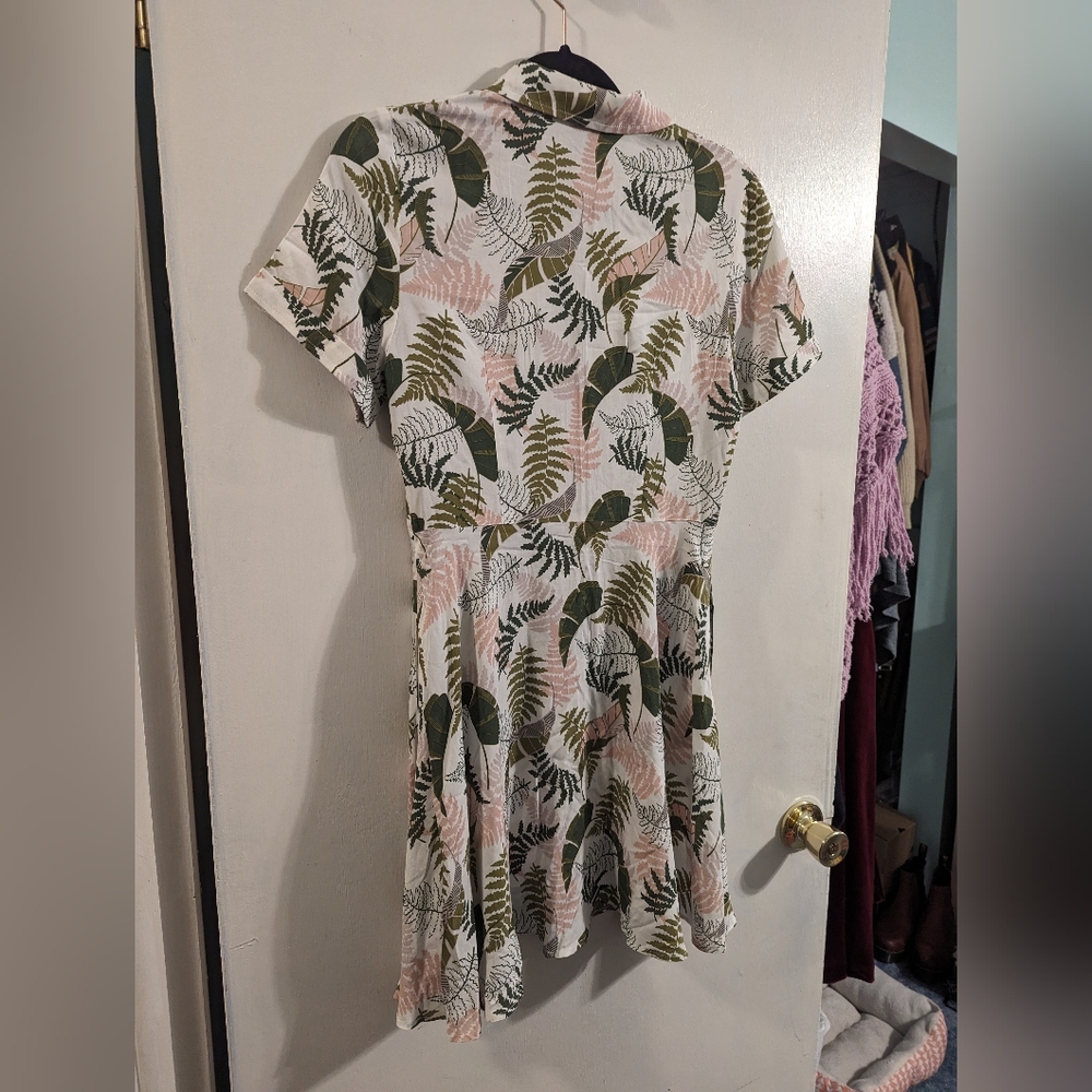 Leaf Pattern Button Up Dress - image 2